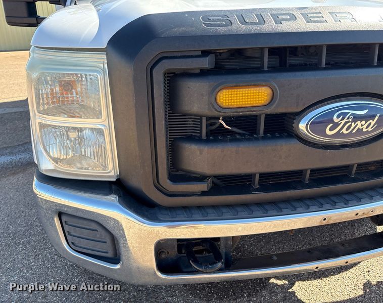 image for item DX8005 2011 Ford F350 Super Duty bucket truck