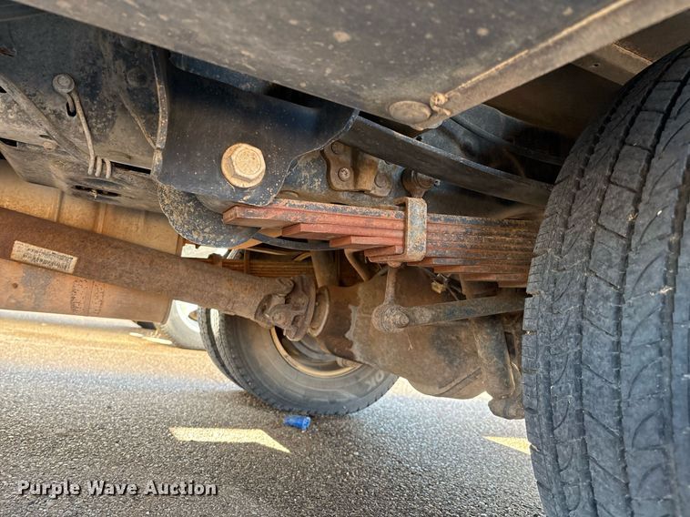 image for item DX8005 2011 Ford F350 Super Duty bucket truck