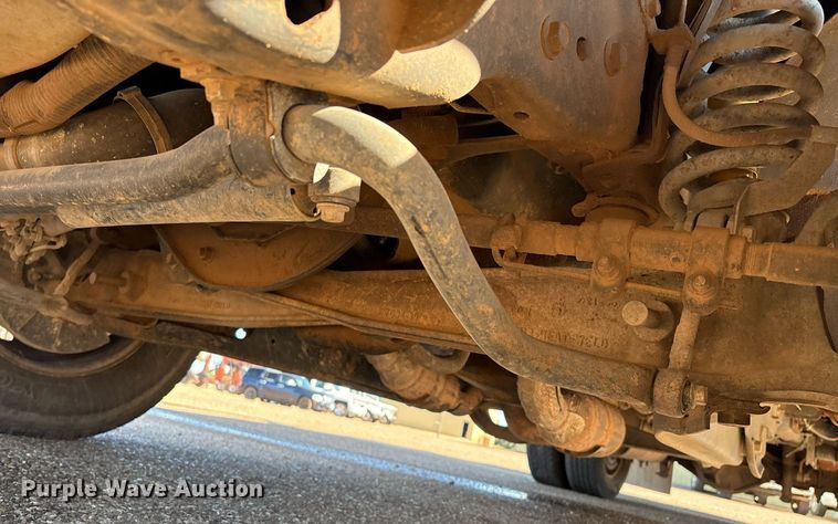 image for item DX8005 2011 Ford F350 Super Duty bucket truck