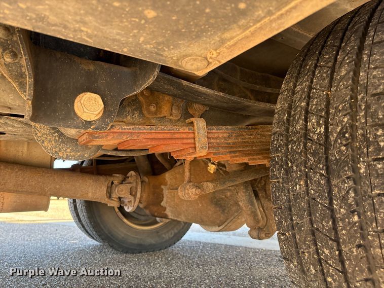 image for item DX8005 2011 Ford F350 Super Duty bucket truck