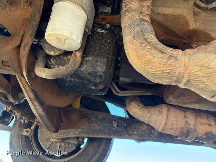 image for item DX8005 2011 Ford F350 Super Duty bucket truck