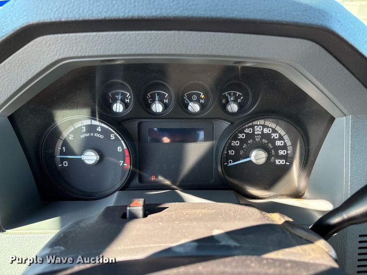 image for item DX8005 2011 Ford F350 Super Duty bucket truck