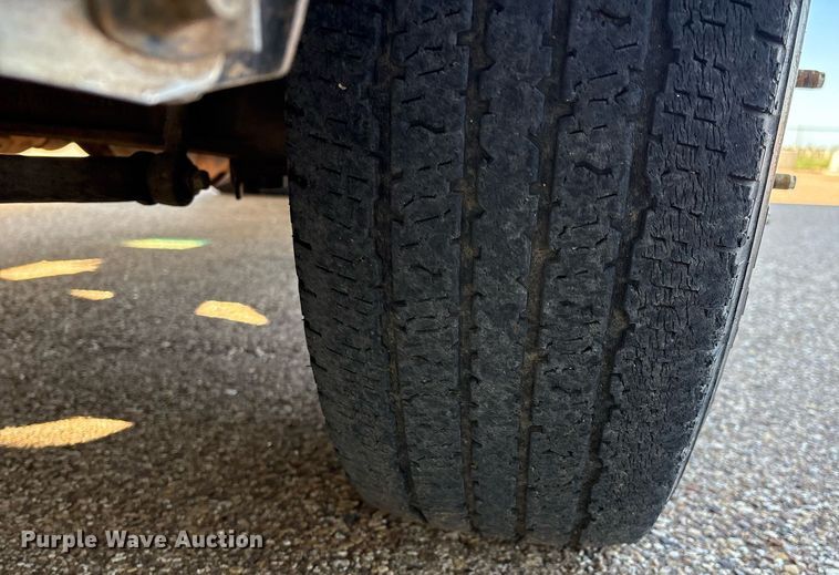 image for item DX8005 2011 Ford F350 Super Duty bucket truck