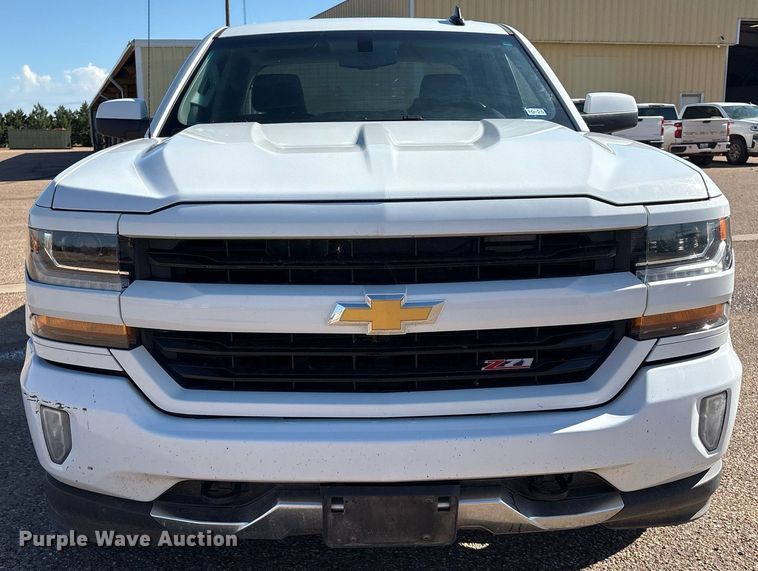 image for item DX8006 2018 Chevrolet Silverado 1500 Double Cab pickup truck