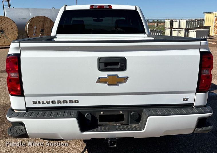 image for item DX8006 2018 Chevrolet Silverado 1500 Double Cab pickup truck