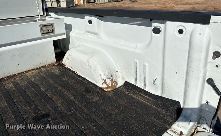 image for item DX8006 2018 Chevrolet Silverado 1500 Double Cab pickup truck