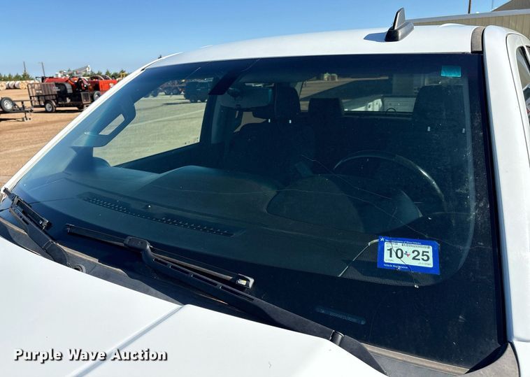 image for item DX8006 2018 Chevrolet Silverado 1500 Double Cab pickup truck