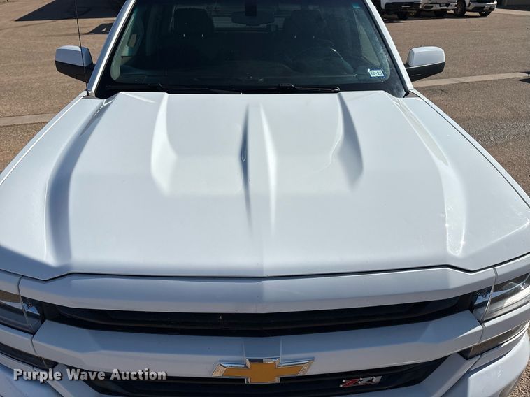 image for item DX8006 2018 Chevrolet Silverado 1500 Double Cab pickup truck