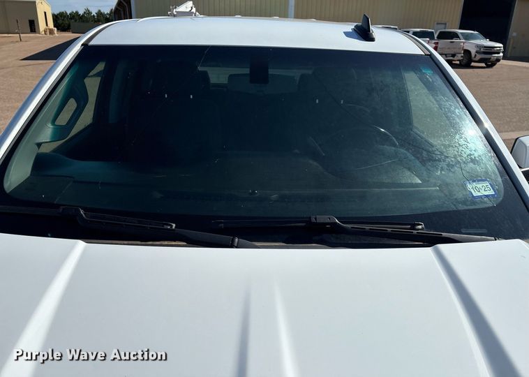 image for item DX8006 2018 Chevrolet Silverado 1500 Double Cab pickup truck