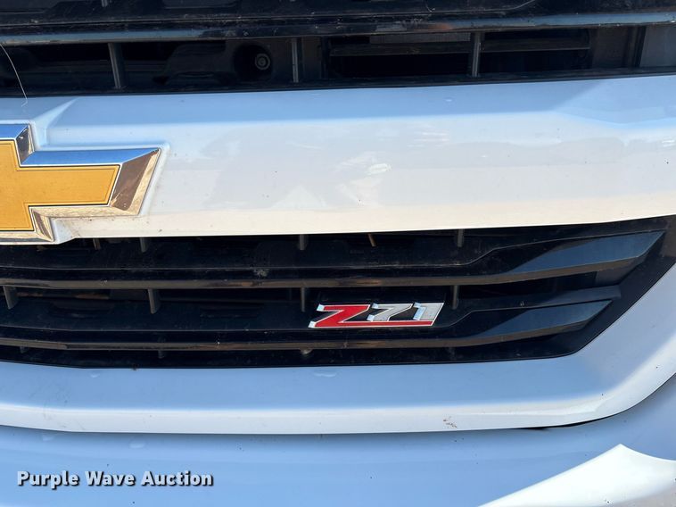 image for item DX8006 2018 Chevrolet Silverado 1500 Double Cab pickup truck