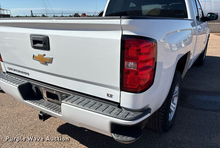 image for item DX8006 2018 Chevrolet Silverado 1500 Double Cab pickup truck