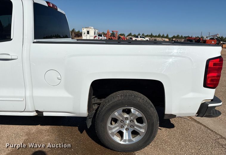 image for item DX8006 2018 Chevrolet Silverado 1500 Double Cab pickup truck