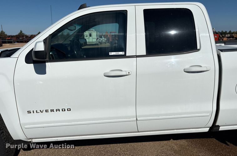 image for item DX8006 2018 Chevrolet Silverado 1500 Double Cab pickup truck