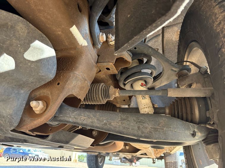 image for item DX8006 2018 Chevrolet Silverado 1500 Double Cab pickup truck