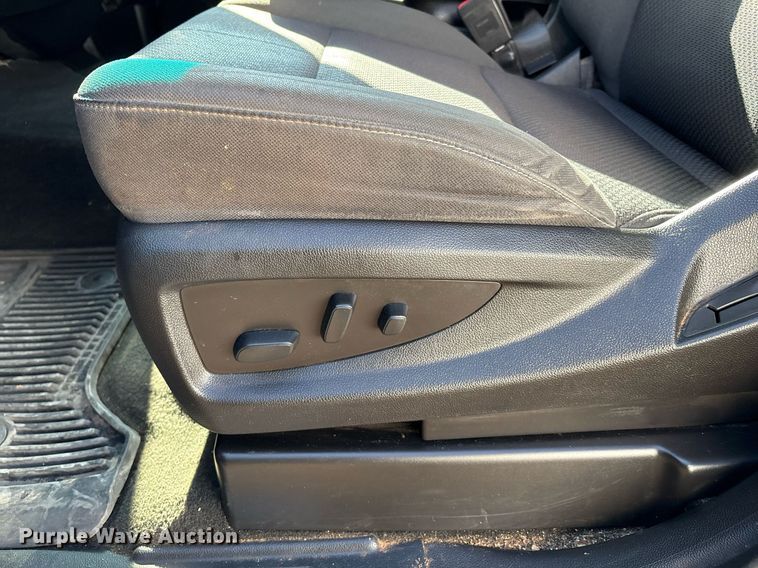 image for item DX8006 2018 Chevrolet Silverado 1500 Double Cab pickup truck