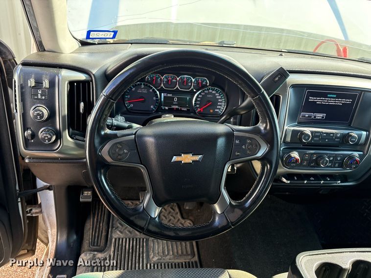 image for item DX8006 2018 Chevrolet Silverado 1500 Double Cab pickup truck