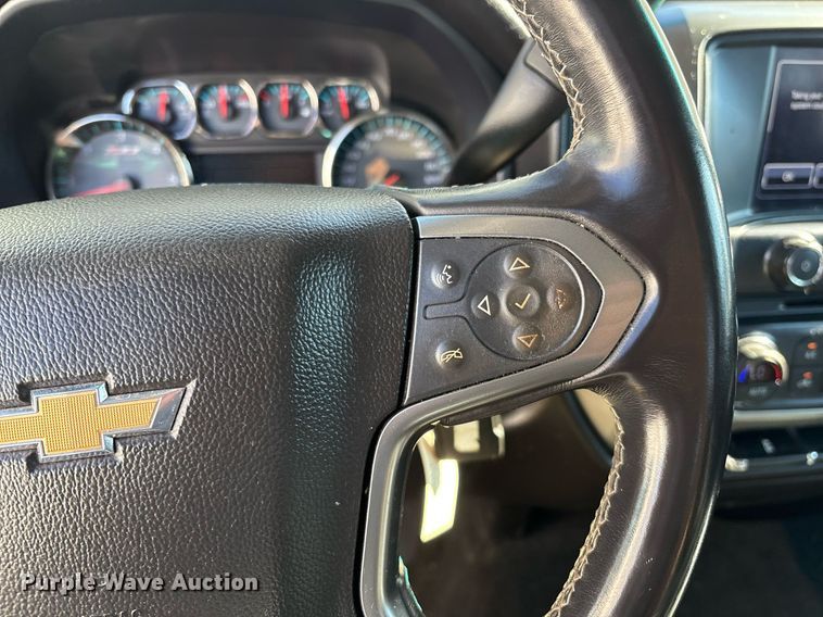 image for item DX8006 2018 Chevrolet Silverado 1500 Double Cab pickup truck