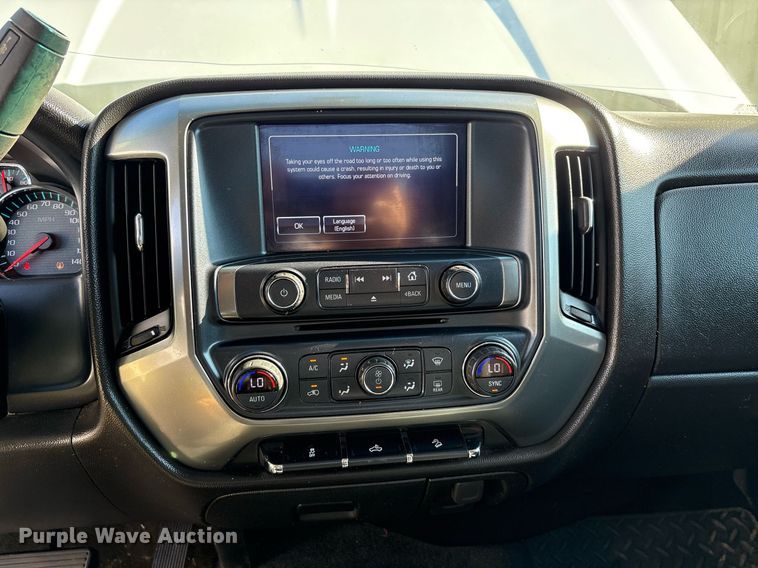 image for item DX8006 2018 Chevrolet Silverado 1500 Double Cab pickup truck