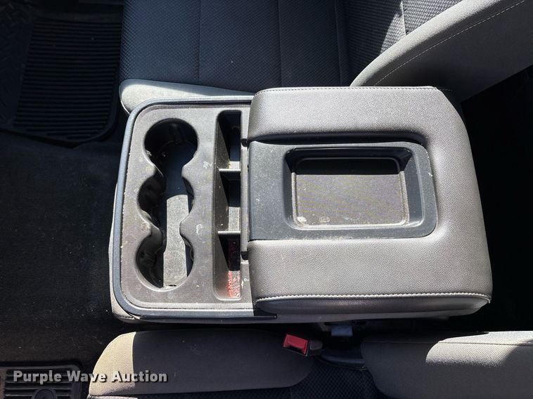 image for item DX8006 2018 Chevrolet Silverado 1500 Double Cab pickup truck