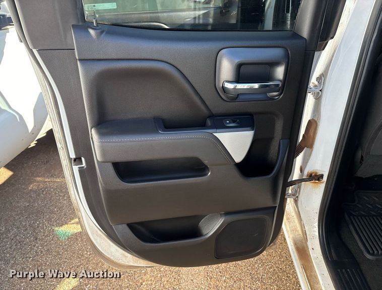 image for item DX8006 2018 Chevrolet Silverado 1500 Double Cab pickup truck