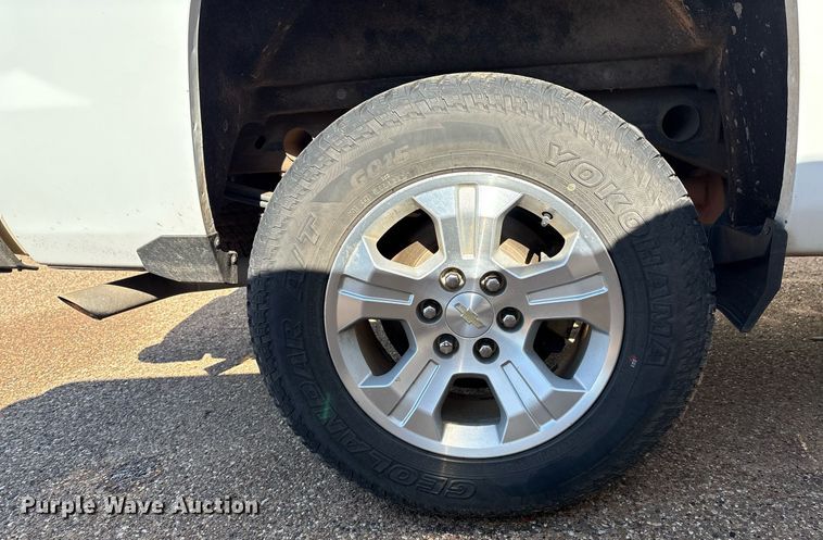 image for item DX8006 2018 Chevrolet Silverado 1500 Double Cab pickup truck