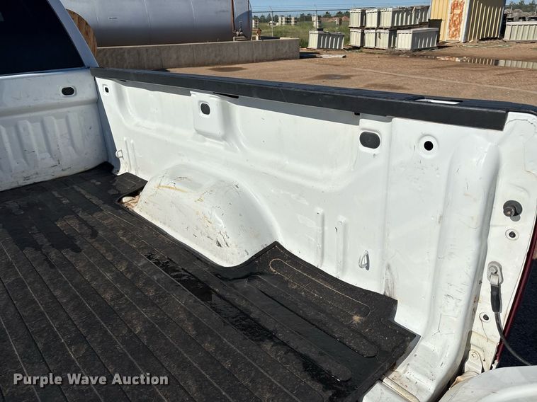 image for item DX8007 2013 Chevrolet Silverado 1500 Ext. Cab pickup truck