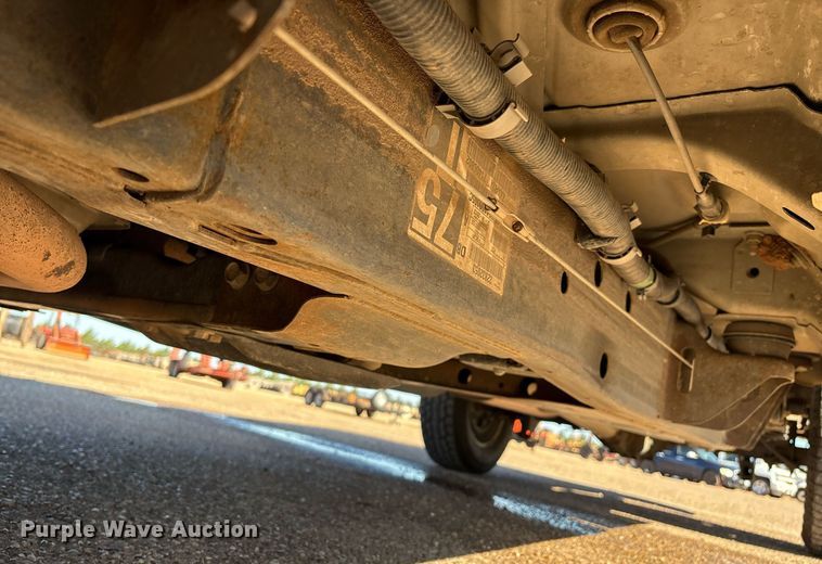 image for item DX8007 2013 Chevrolet Silverado 1500 Ext. Cab pickup truck