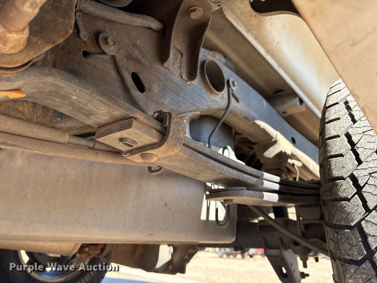 image for item DX8007 2013 Chevrolet Silverado 1500 Ext. Cab pickup truck