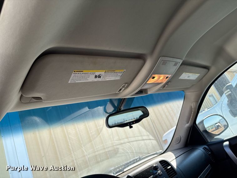 image for item DX8007 2013 Chevrolet Silverado 1500 Ext. Cab pickup truck