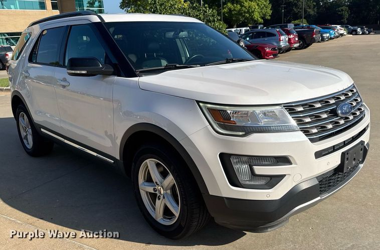 image for item DY0356 2017 Ford Explorer XLT SUV