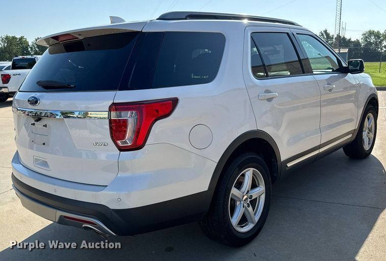 image for item DY0356 2017 Ford Explorer XLT SUV