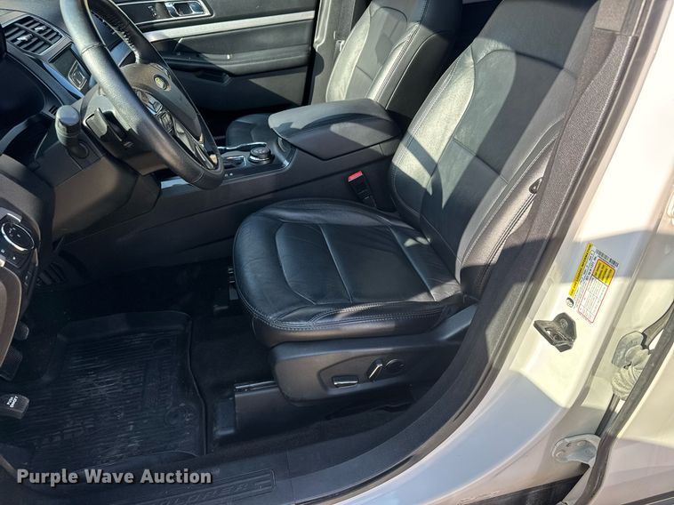 image for item DY0356 2017 Ford Explorer XLT SUV