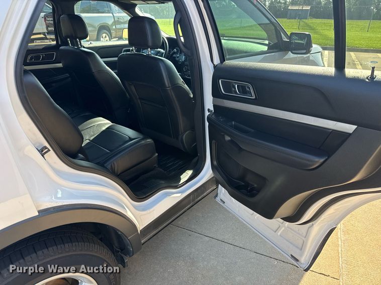 image for item DY0356 2017 Ford Explorer XLT SUV