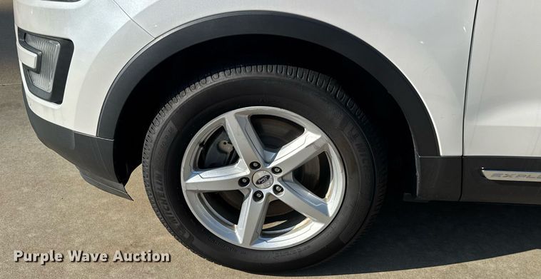 image for item DY0356 2017 Ford Explorer XLT SUV