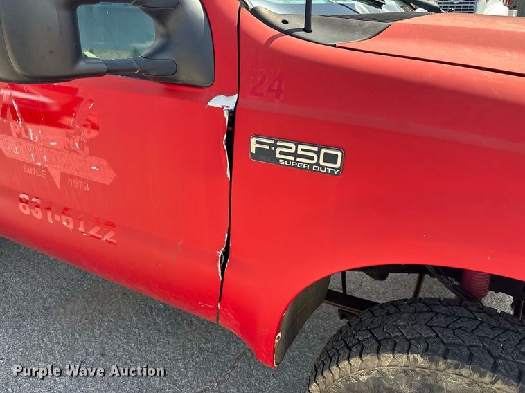 image for item DY0360 2003 Ford F250 flatbed pickup truck