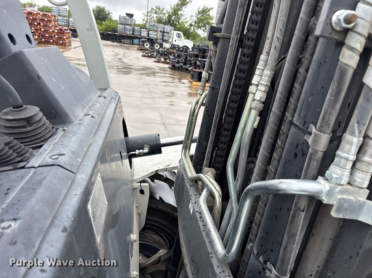 image for item DY0742 2016 UniCarriers PF80YLP forklift