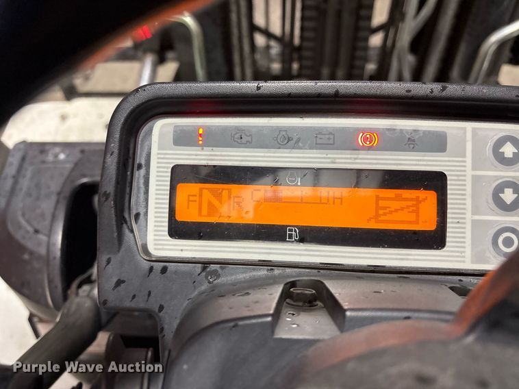 image for item DY0742 2016 UniCarriers PF80YLP forklift