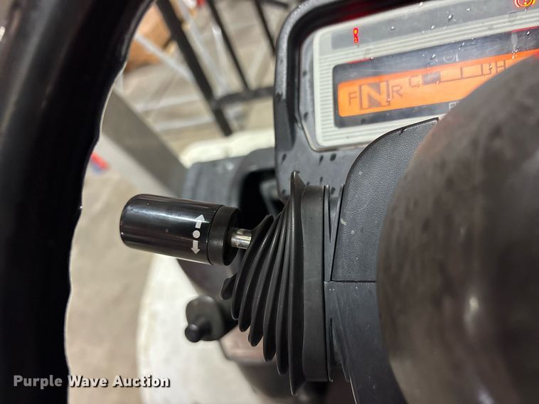 image for item DY0742 2016 UniCarriers PF80YLP forklift