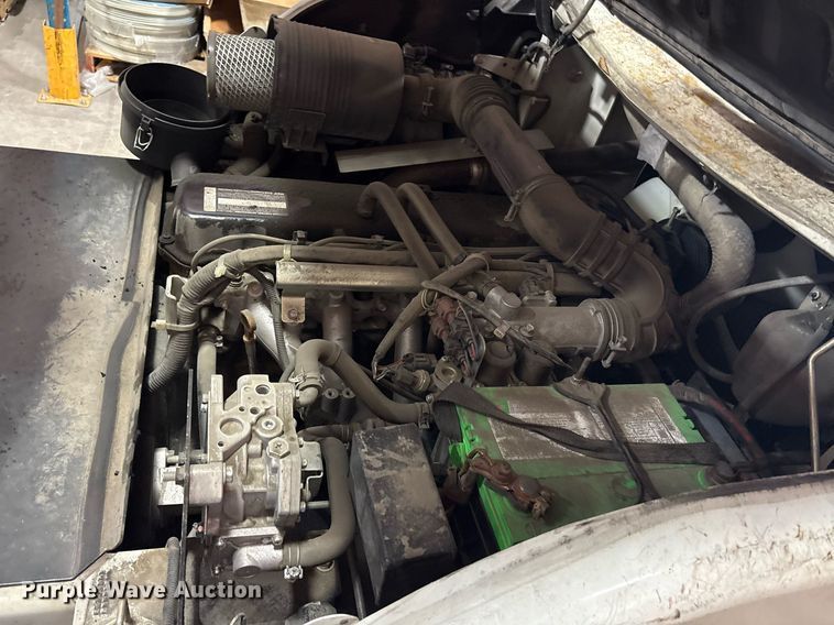 image for item DY0742 2016 UniCarriers PF80YLP forklift