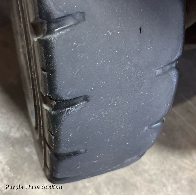 image for item DY0742 2016 UniCarriers PF80YLP forklift