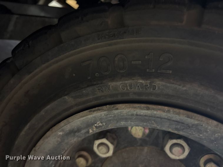 image for item DY0742 2016 UniCarriers PF80YLP forklift