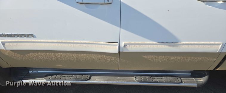 image for item DY0967 2011 GMC Sierra 1500 Crew Cab pickup truck