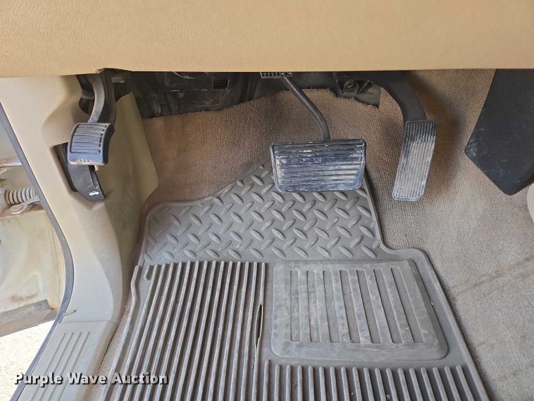 image for item DY0967 2011 GMC Sierra 1500 Crew Cab pickup truck