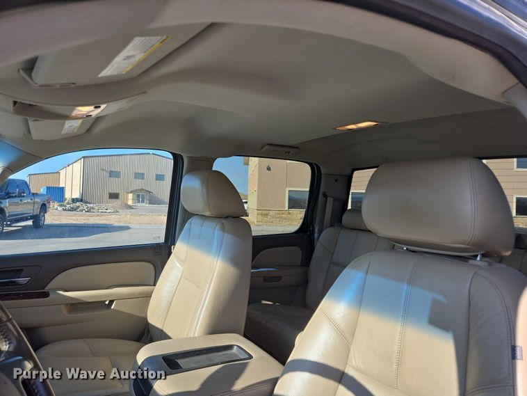 image for item DY0967 2011 GMC Sierra 1500 Crew Cab pickup truck