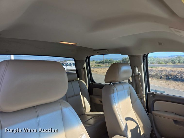 image for item DY0967 2011 GMC Sierra 1500 Crew Cab pickup truck