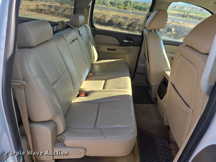 image for item DY0967 2011 GMC Sierra 1500 Crew Cab pickup truck