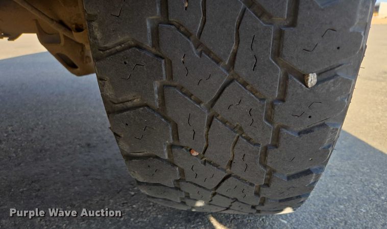 image for item DY0967 2011 GMC Sierra 1500 Crew Cab pickup truck