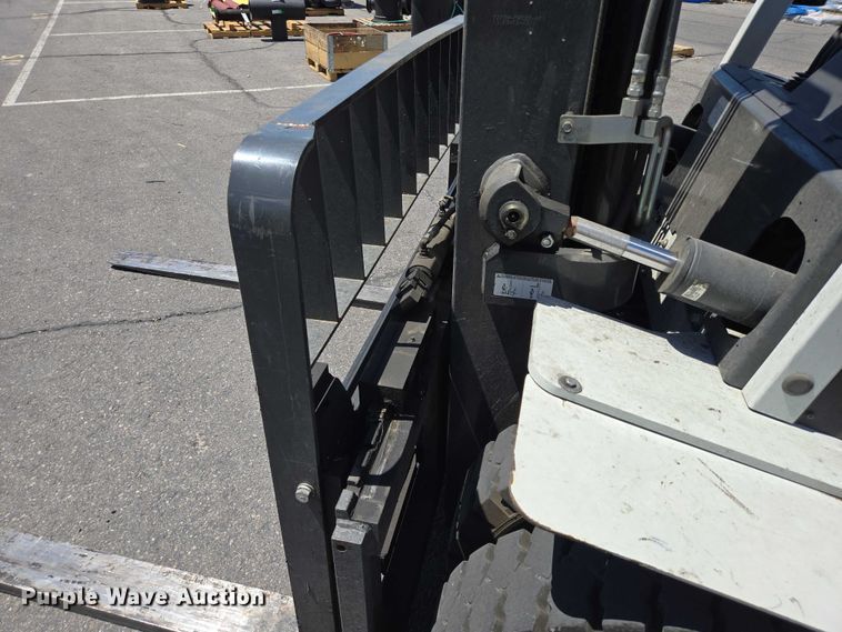 image for item DY0971 2015 Nissan PF110YLP forklift