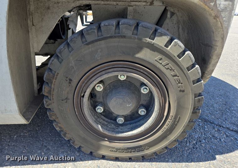 image for item DY0971 2015 Nissan PF110YLP forklift