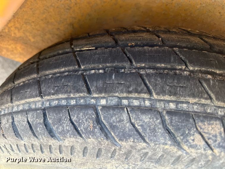 image for item DZ1484 2003 Redihaul RH14UT utility trailer